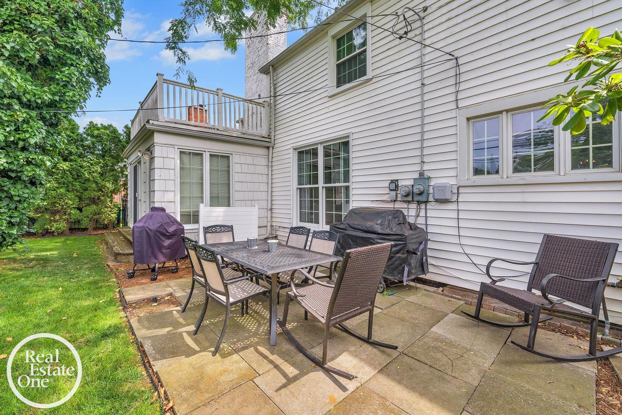 90 Colonial Road Grosse Pointe, MI 48236 - Photo 49 of 49 50213312-899594b4-3cc4-4a28-afa6-c972c6fa69a1.JPG