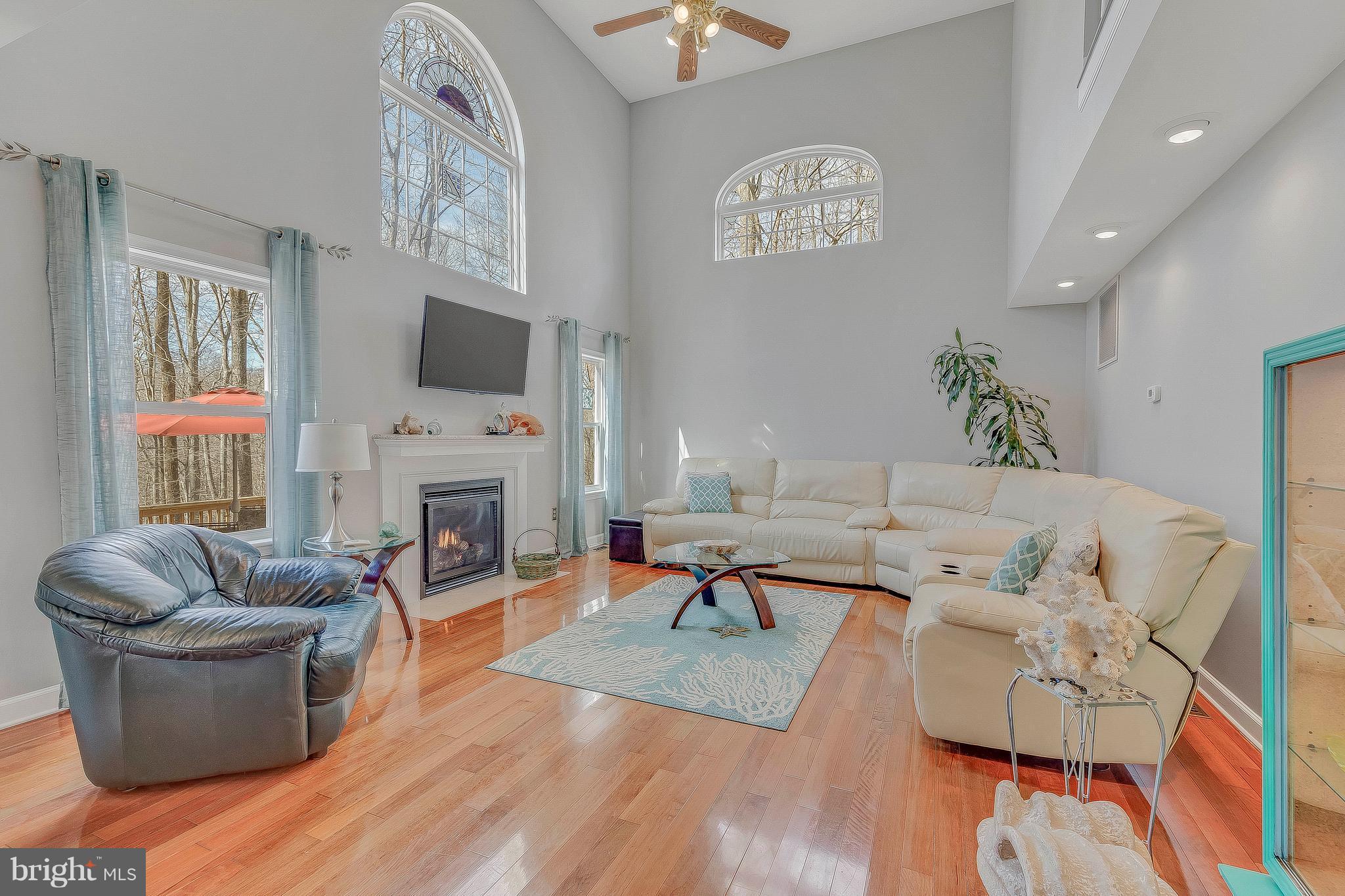 1812 Lottie Fowler Road Prince Frederick, MD 20678 - Photo 10 of 30 Living Room