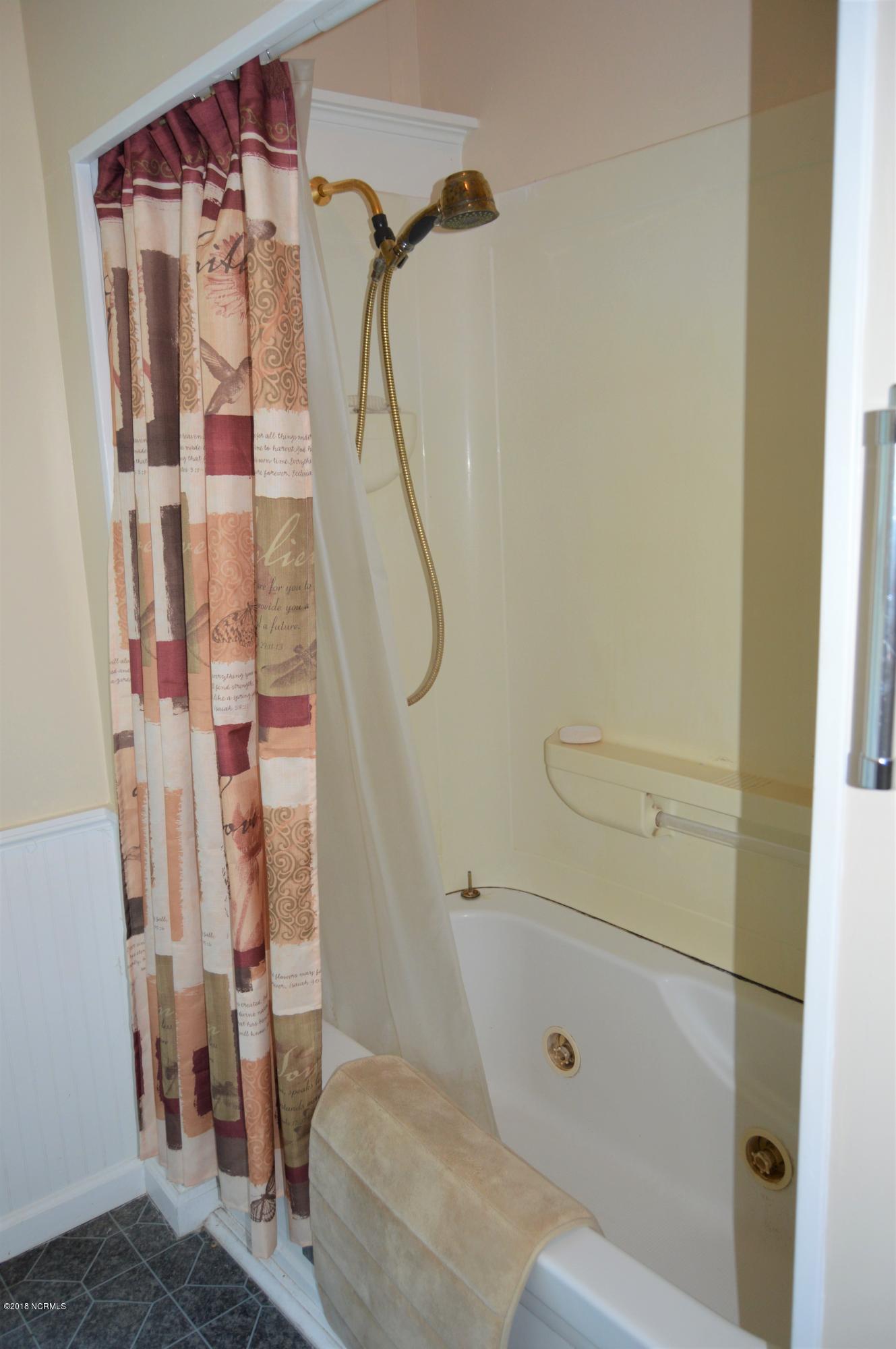 862 Clarks Landing Road Rocky Point, NC 28457 - Photo 13 of 29 shower