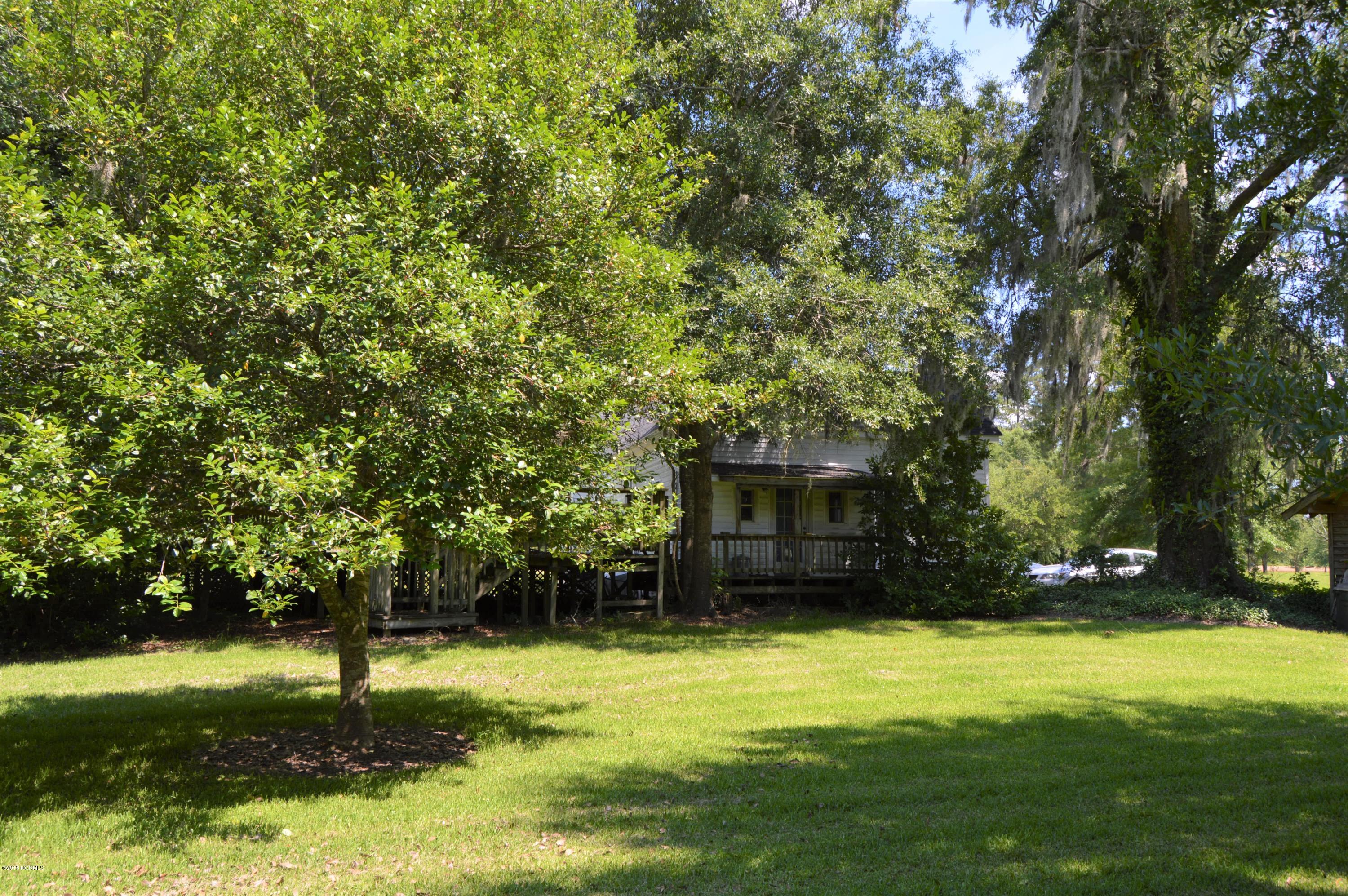 862 Clarks Landing Road Rocky Point, NC 28457 - Photo 20 of 29 back of house