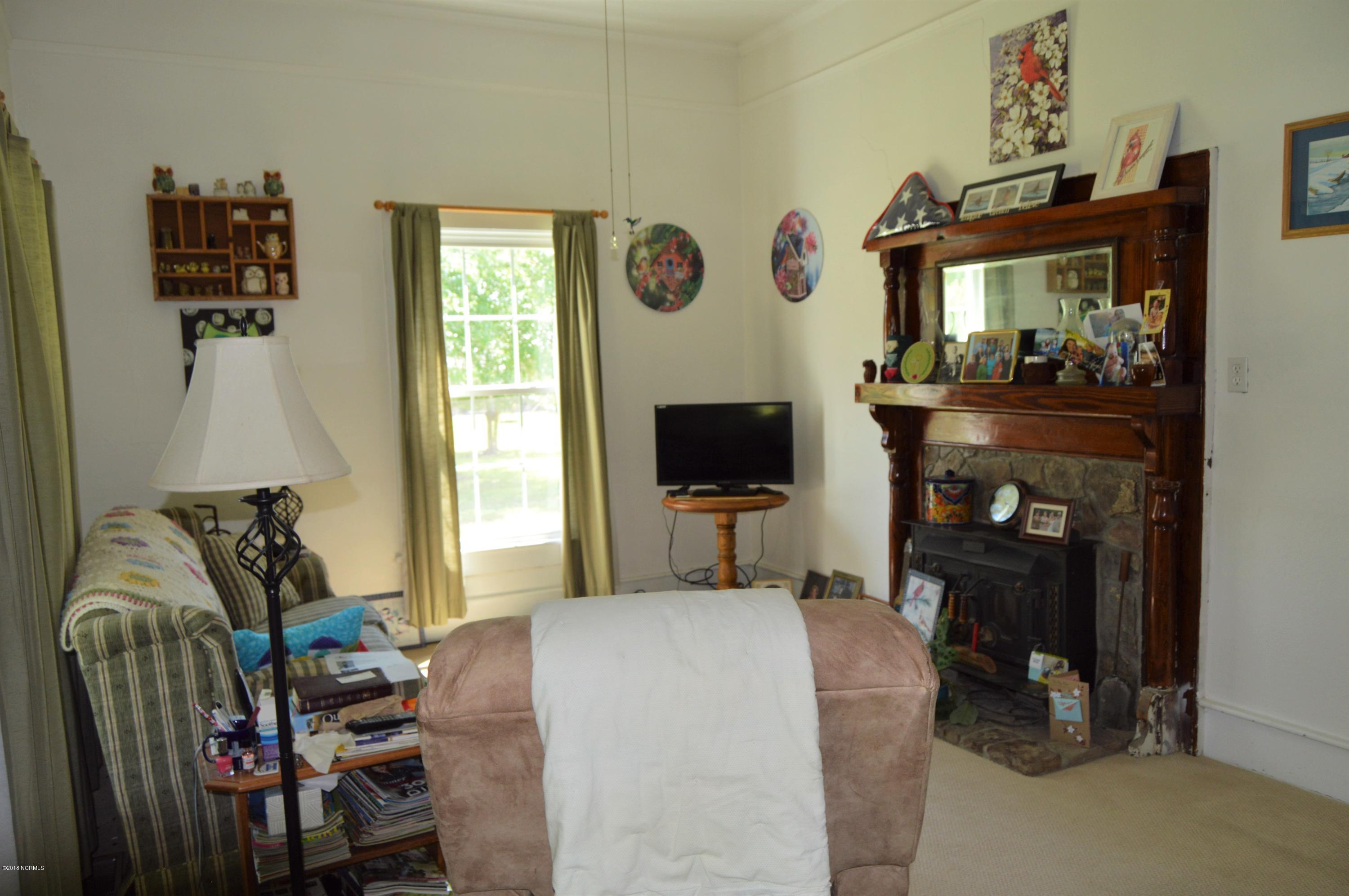 862 Clarks Landing Road Rocky Point, NC 28457 - Photo 3 of 29 living room 3