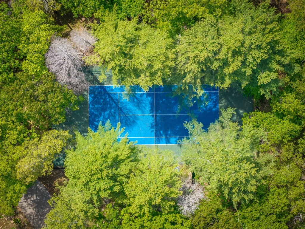 965-973 Hale Street Beverly, MA 01915 - Photo 4 of 42 a view of garden