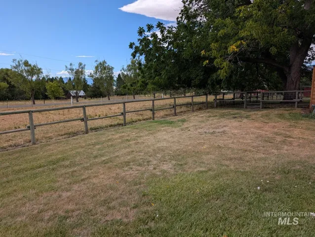 $689,500 | 69431 Antles Road, Unit 1, Cove, OR 97824