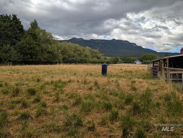 $689,500 | 69431 Antles Road, Unit 1, Cove, OR 97824