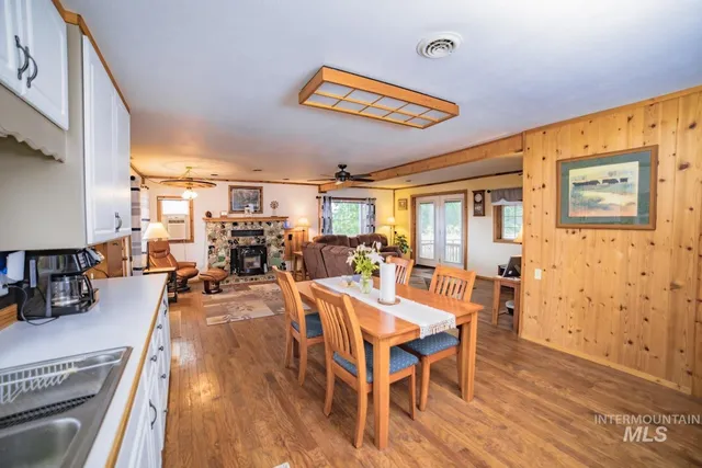 $689,500 | 69431 Antles Road, Unit 1, Cove, OR 97824