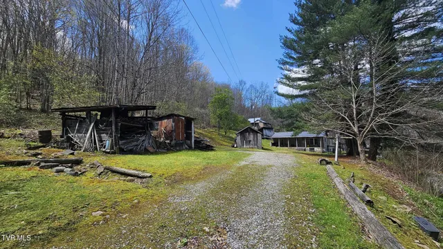 $185,000 | 4183 Stone Mountain Road, Coeburn, VA 24230