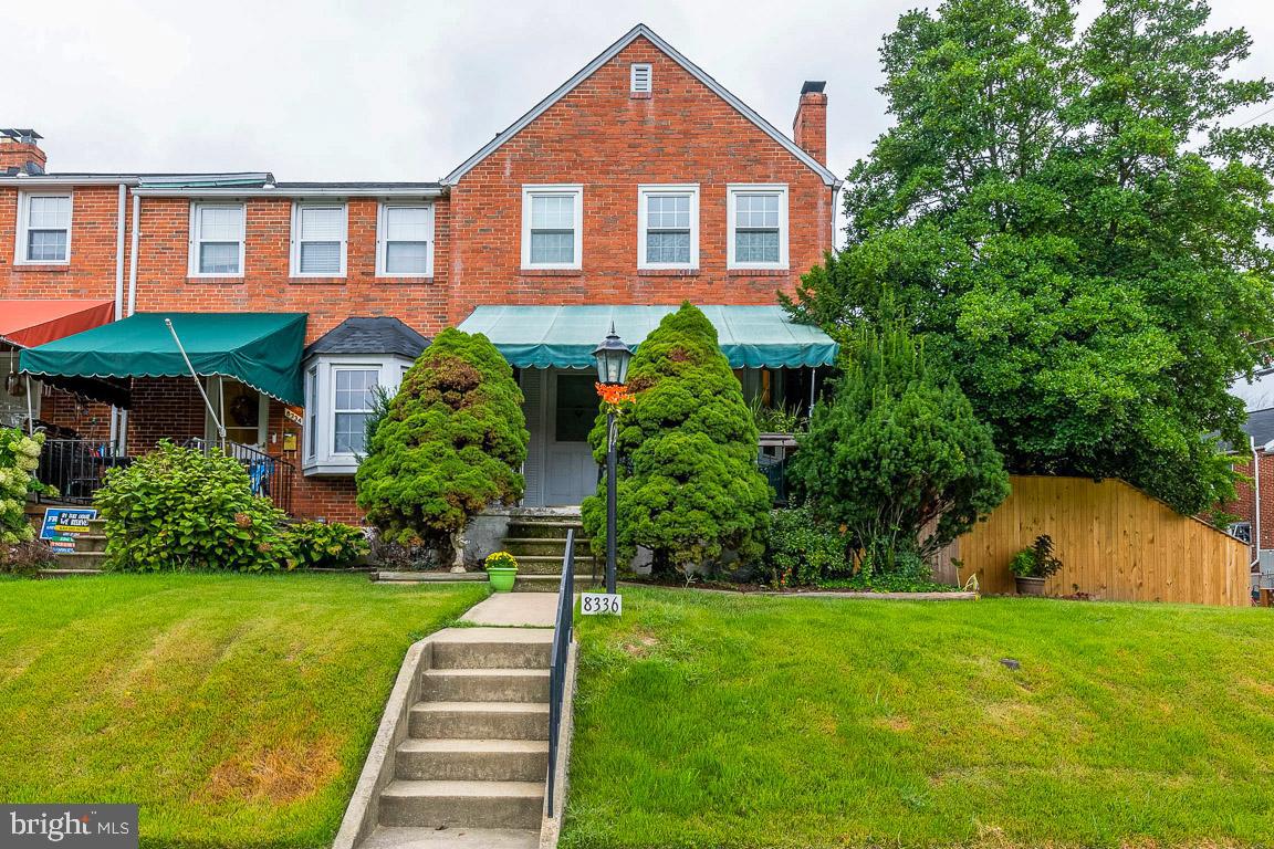 Nicely elevated and private