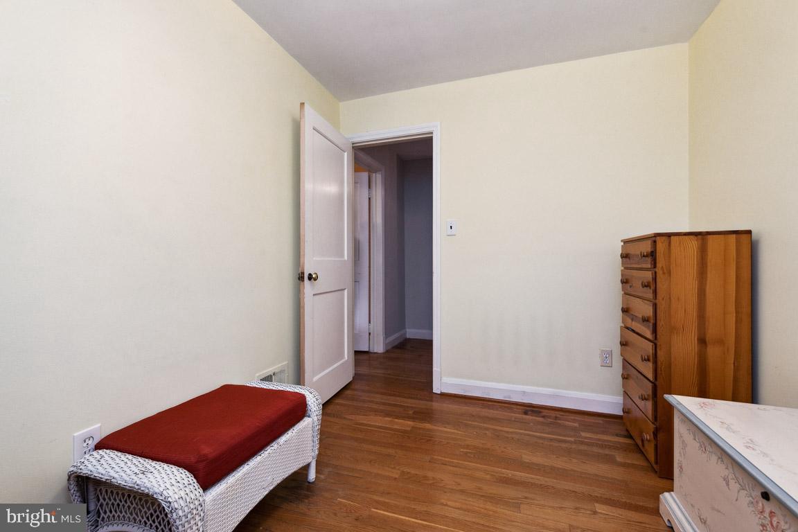 8336 Wyton Road Towson, MD 21286 - Photo 26 of 40 Bedroom 2