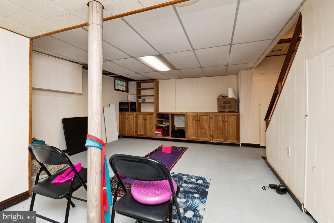 8336 Wyton Road Towson, MD 21286 - Photo 31 of 40 Lower level built-ins