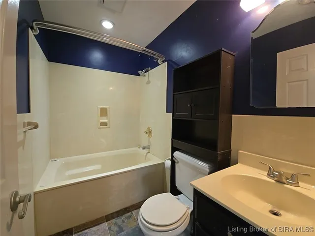 $370,000 | 130 East Eastern Hills Boulevard, Salem, IN 47167