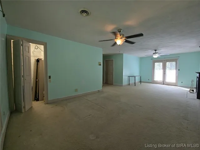 $370,000 | 130 East Eastern Hills Boulevard, Salem, IN 47167