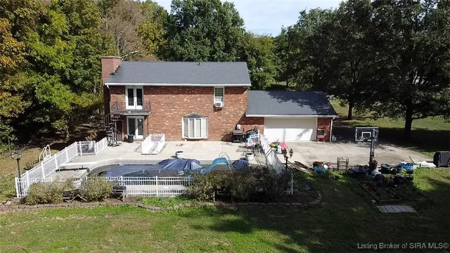 $370,000 | 130 East Eastern Hills Boulevard, Salem, IN 47167