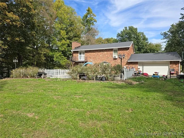 $370,000 | 130 East Eastern Hills Boulevard, Salem, IN 47167