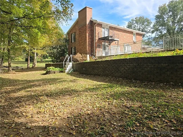 $370,000 | 130 East Eastern Hills Boulevard, Salem, IN 47167