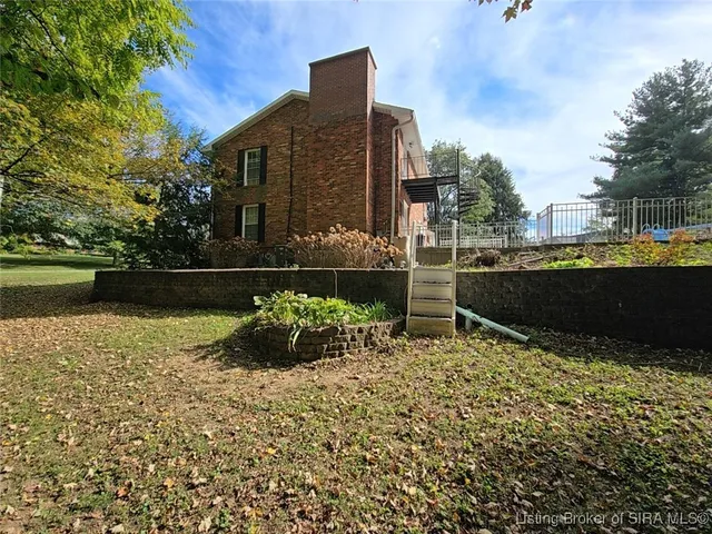 $370,000 | 130 East Eastern Hills Boulevard, Salem, IN 47167