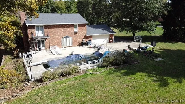 $370,000 | 130 East Eastern Hills Boulevard, Salem, IN 47167