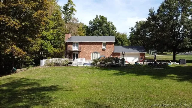 $370,000 | 130 East Eastern Hills Boulevard, Salem, IN 47167