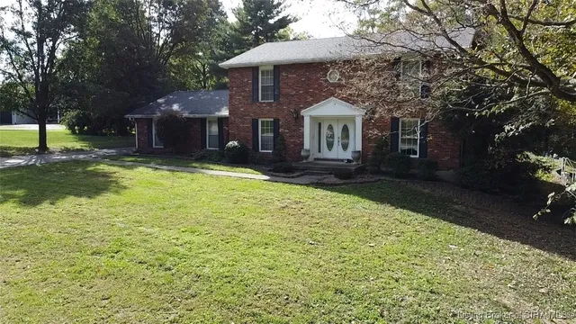 $370,000 | 130 East Eastern Hills Boulevard, Salem, IN 47167