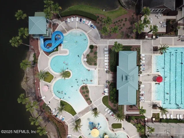 $194,400 | 785 Oakleaf Plantation Parkway, Unit 1932, Orange Park, FL 32065