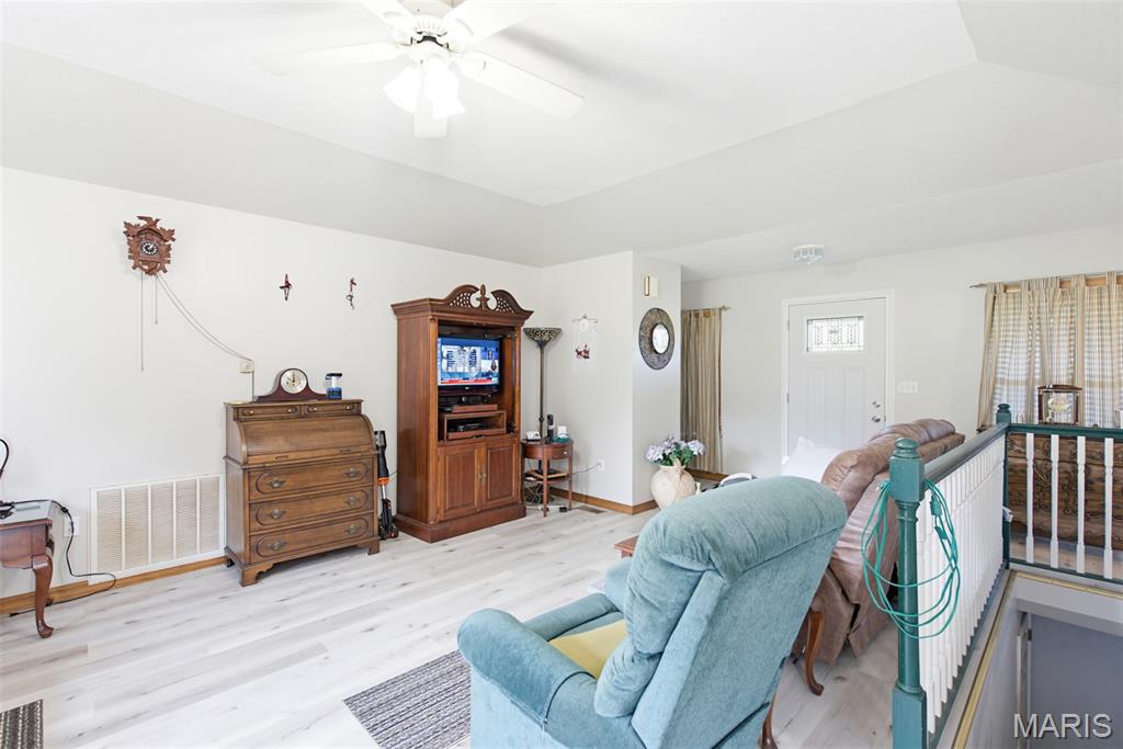 4286 Ripley A-2 Doniphan, MO 63935 - Photo 4 of 34
