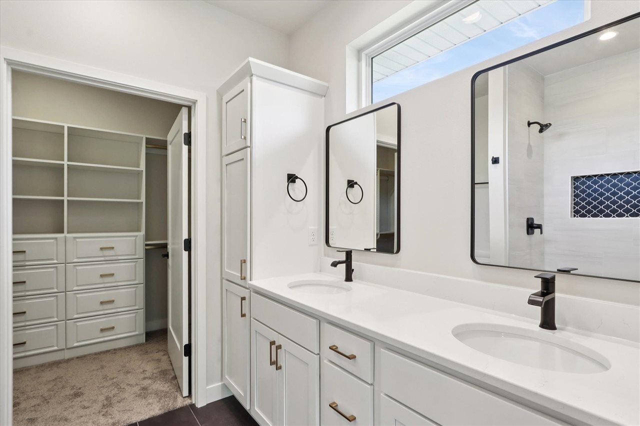 906 High Rdg Trail Solon, IA 52333 - Photo 11 of 30 Gallery Image 11