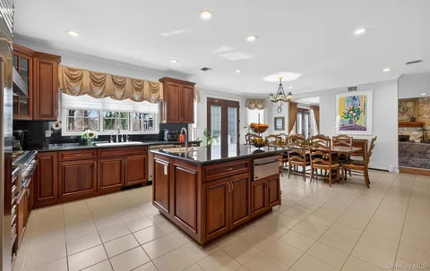 $3,799,000 | 301 Berry Hill Road, Syosset, NY 11791