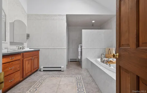 $3,799,000 | 301 Berry Hill Road, Syosset, NY 11791