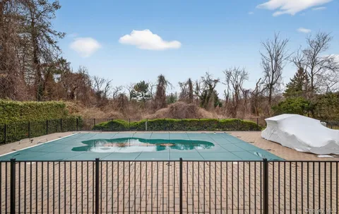 $3,799,000 | 301 Berry Hill Road, Syosset, NY 11791
