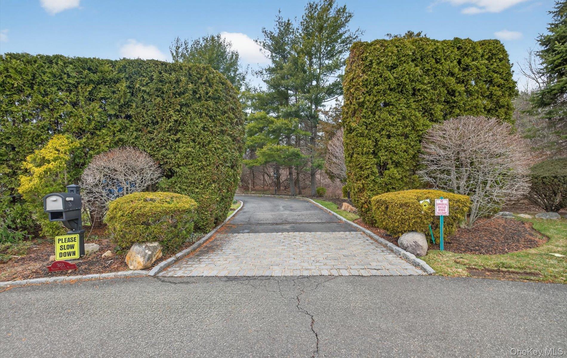 301 Berry Hill Road Syosset, NY 11791 - Photo 44 of 45