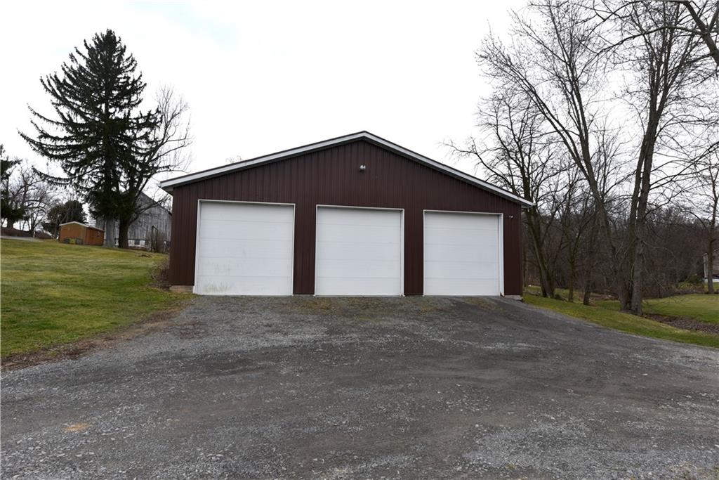 677 Mercer Road Beaver Falls, PA 15010 - Photo 2 of 18 Gallery Image 2