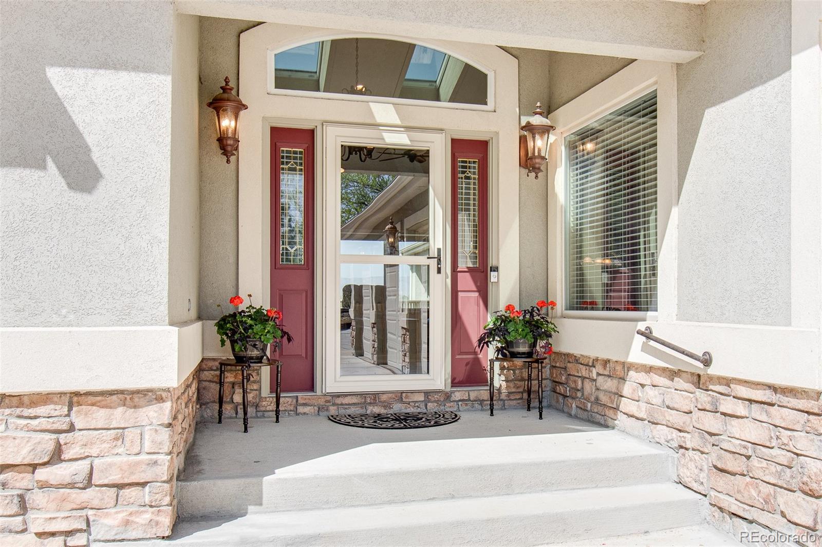 6835 Oberon Road Arvada, CO 80004 - Photo 5 of 38