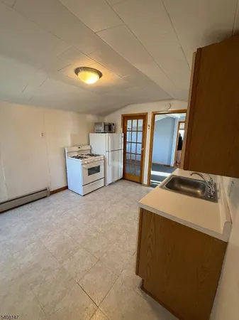 $1,500 | 179 Michigan Avenue, Paterson, NJ 07503