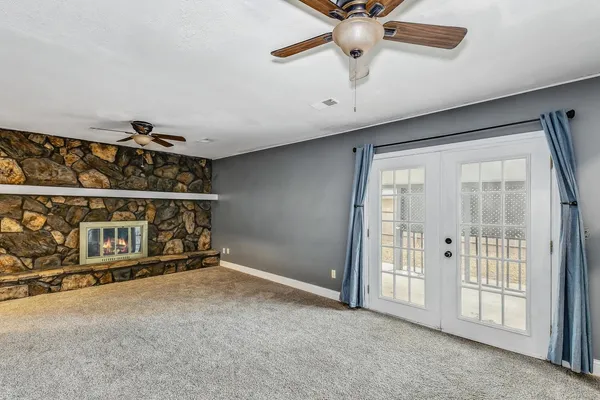 $199,900 | 2318 North Winstead Circle, Wichita, KS 67226