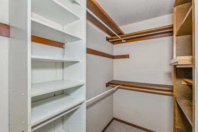 $199,900 | 2318 North Winstead Circle, Wichita, KS 67226