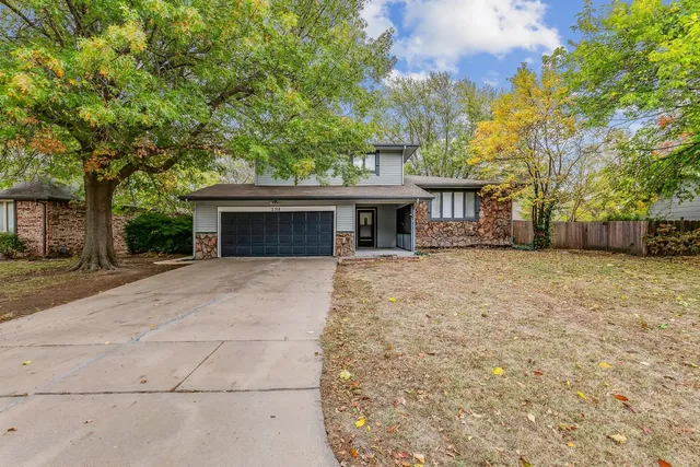 $199,900 | 2318 North Winstead Circle, Wichita, KS 67226