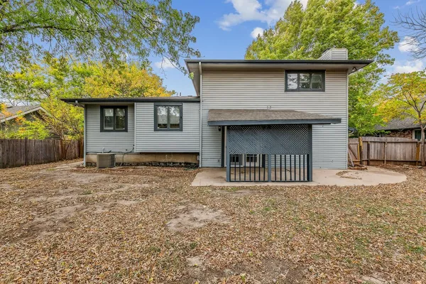 $199,900 | 2318 North Winstead Circle, Wichita, KS 67226