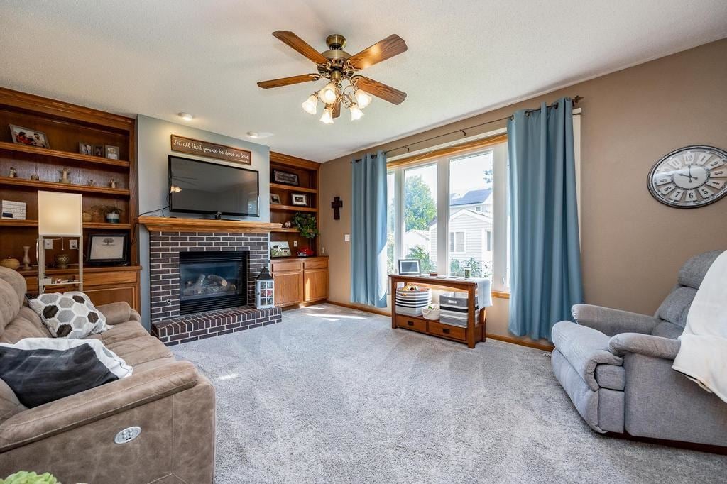 7224 Summerland Ridge Road Northeast Cedar Rapids, IA 52402 - Photo 18 of 48 Gallery Image 18