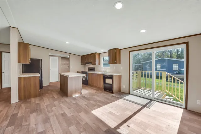 $1,750 | 25150 Faraway Lane, Huffman, TX 77336