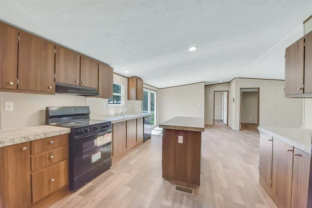 $1,750 | 25150 Faraway Lane, Huffman, TX 77336