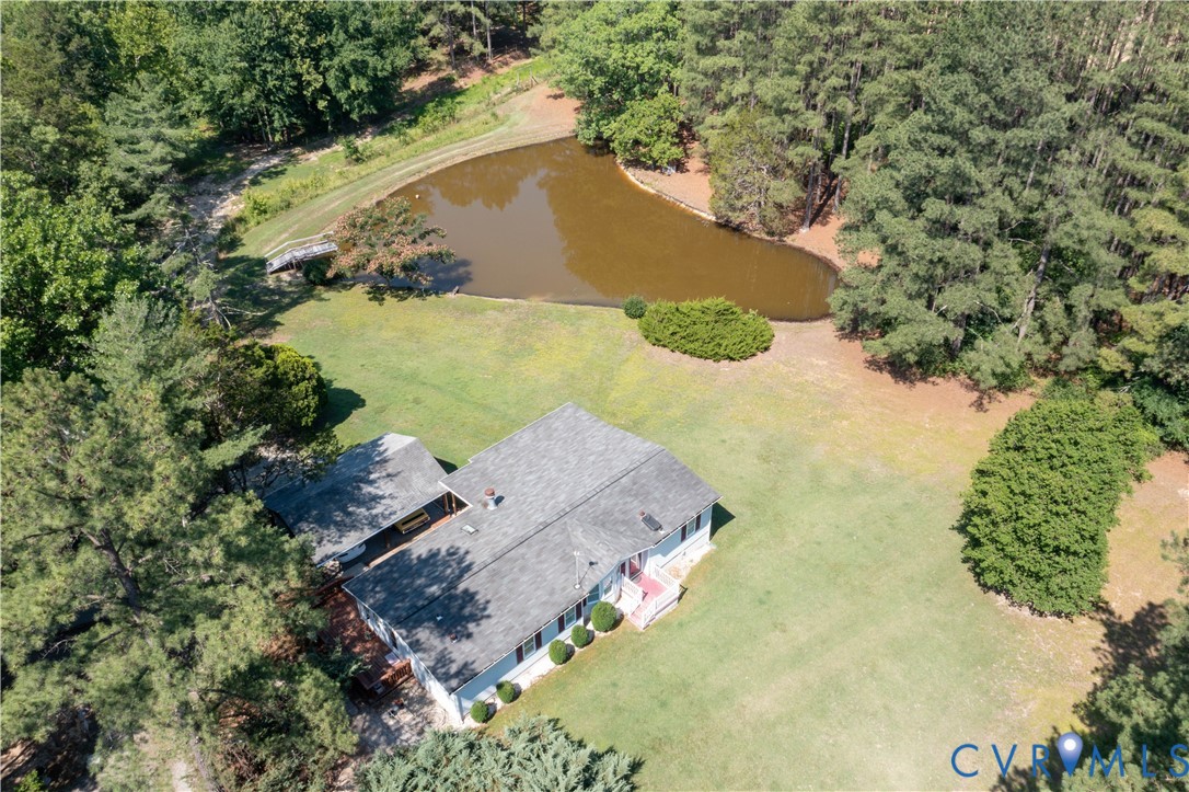 967 Ampthill Road Cartersville, VA 23027 - Photo 5 of 43 Expansive grounds featuring a private pond, mature