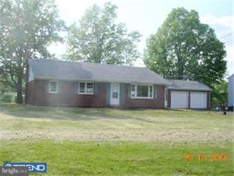 124 Middle Road Dublin, PA 18917 - Photo 1 of 10 Exterior Front