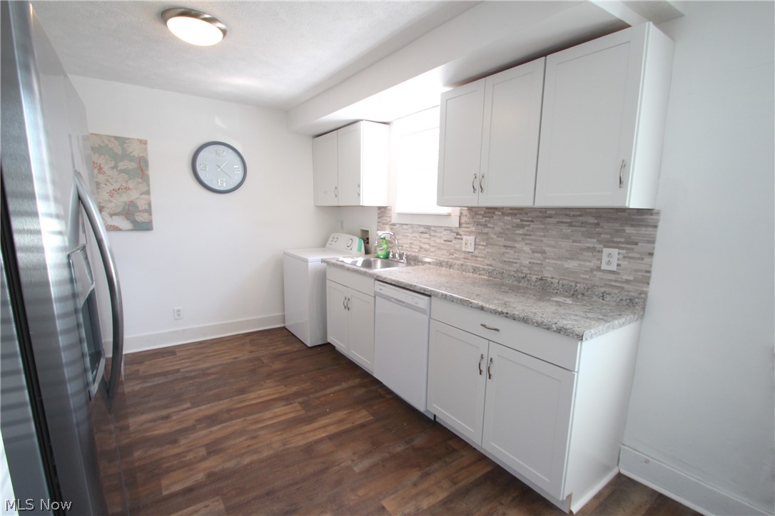981 Worden Road Wickliffe, OH 44092 - Photo 3 of 11 Gallery Image 3