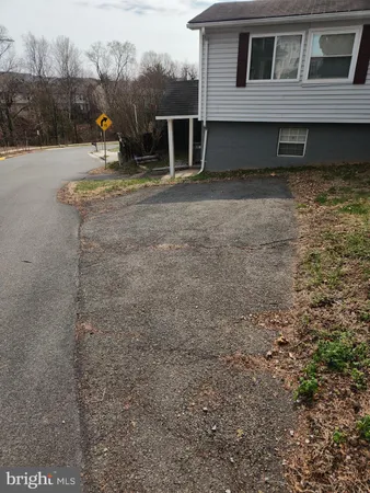 $1,150 | 9606 Jefferson Street, Manassas, VA 20110