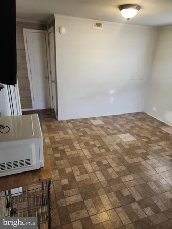 $1,150 | 9606 Jefferson Street, Manassas, VA 20110