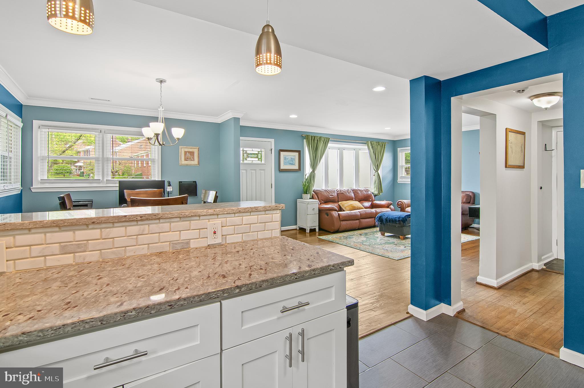413 South Wickham Road Baltimore, MD 21229 - Photo 13 of 25