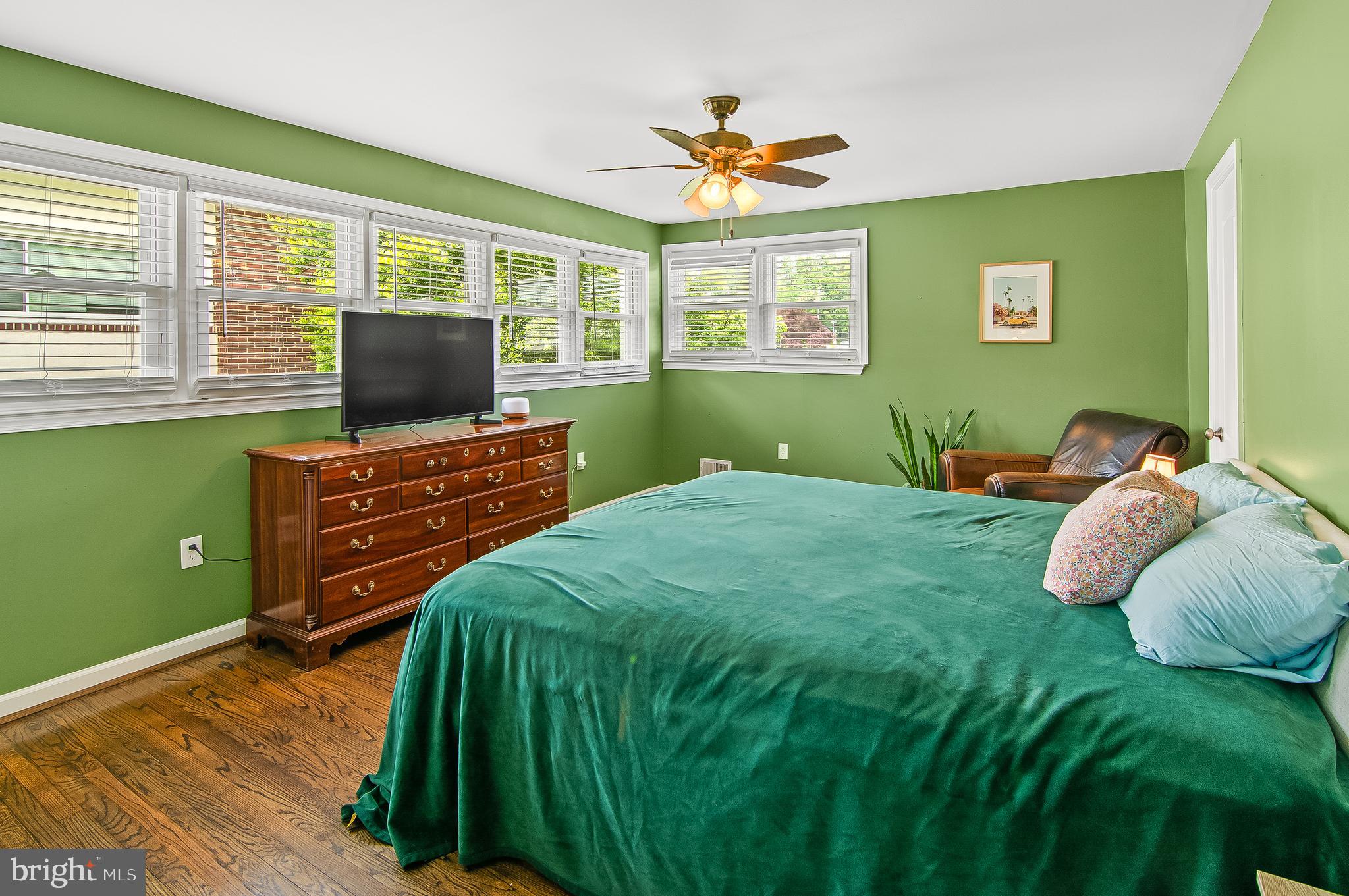 413 South Wickham Road Baltimore, MD 21229 - Photo 15 of 25