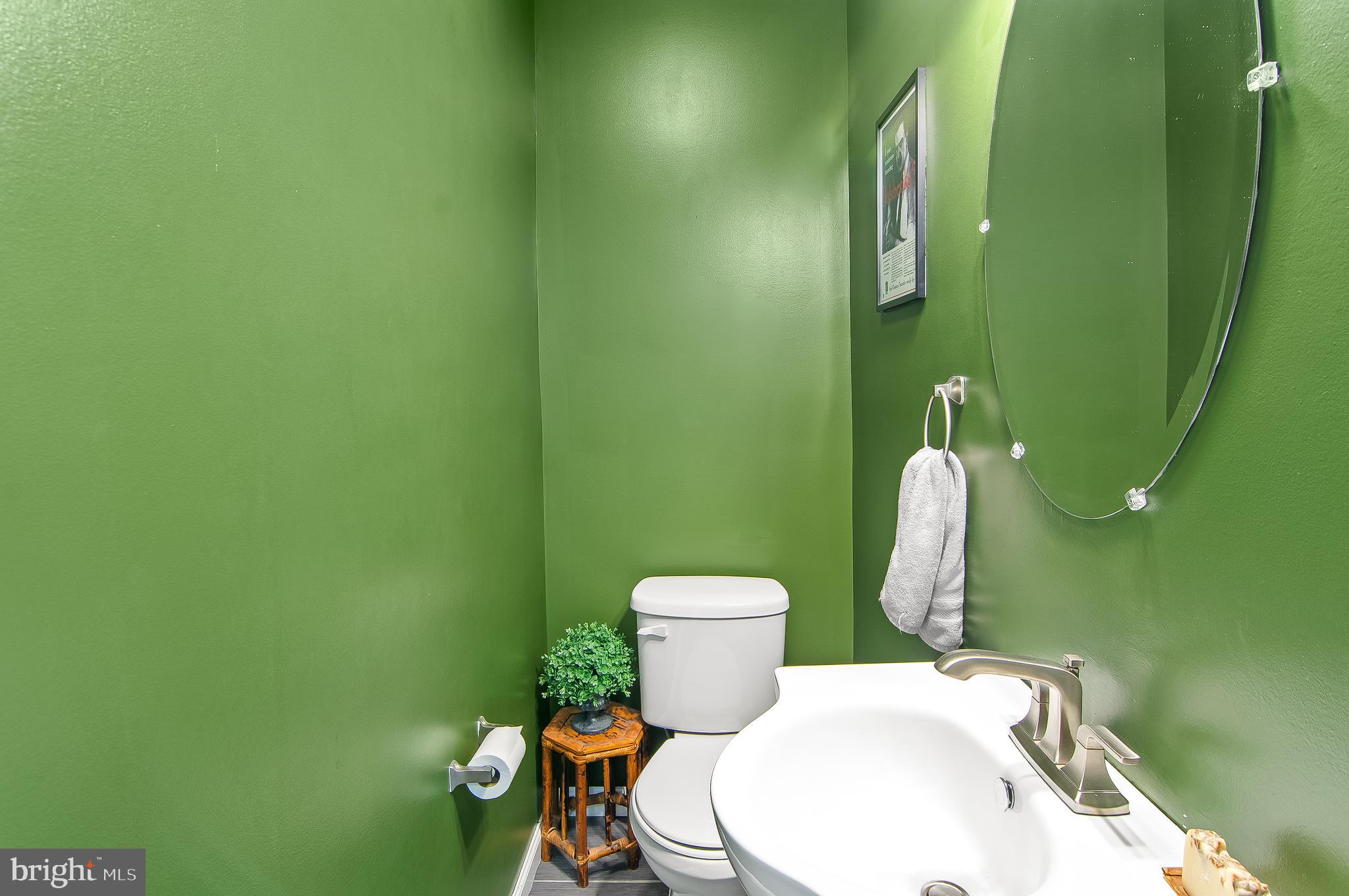 413 South Wickham Road Baltimore, MD 21229 - Photo 17 of 25