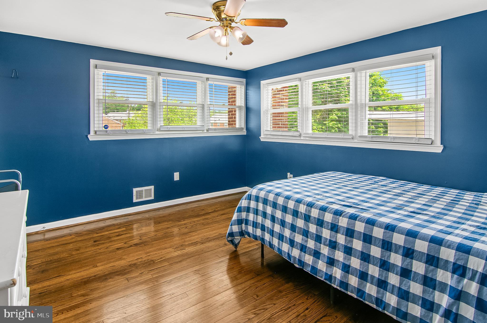 413 South Wickham Road Baltimore, MD 21229 - Photo 19 of 25