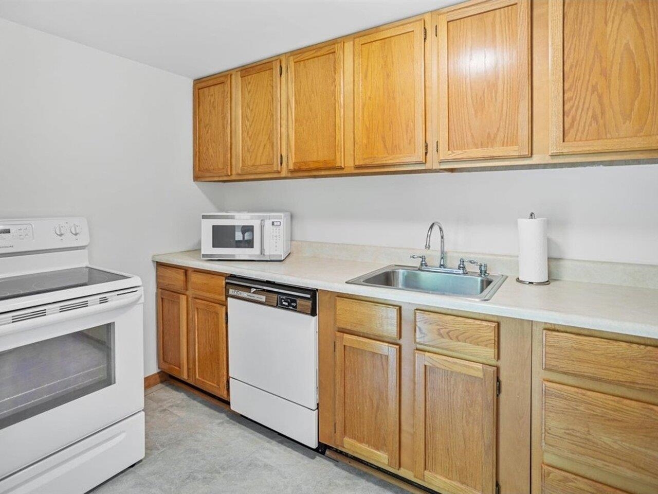 493 Nichols Road Fairfax, VT 05454 - Photo 16 of 40