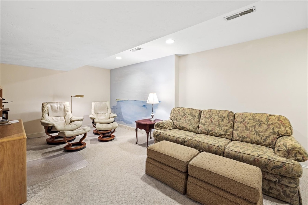 55 Bay Farm Road, Unit 55 Duxbury, MA 02332 - Photo 26 of 37 a living room with furniture